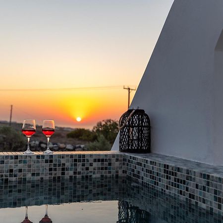 Theophrasti Suites Foinikiá Buitenkant foto