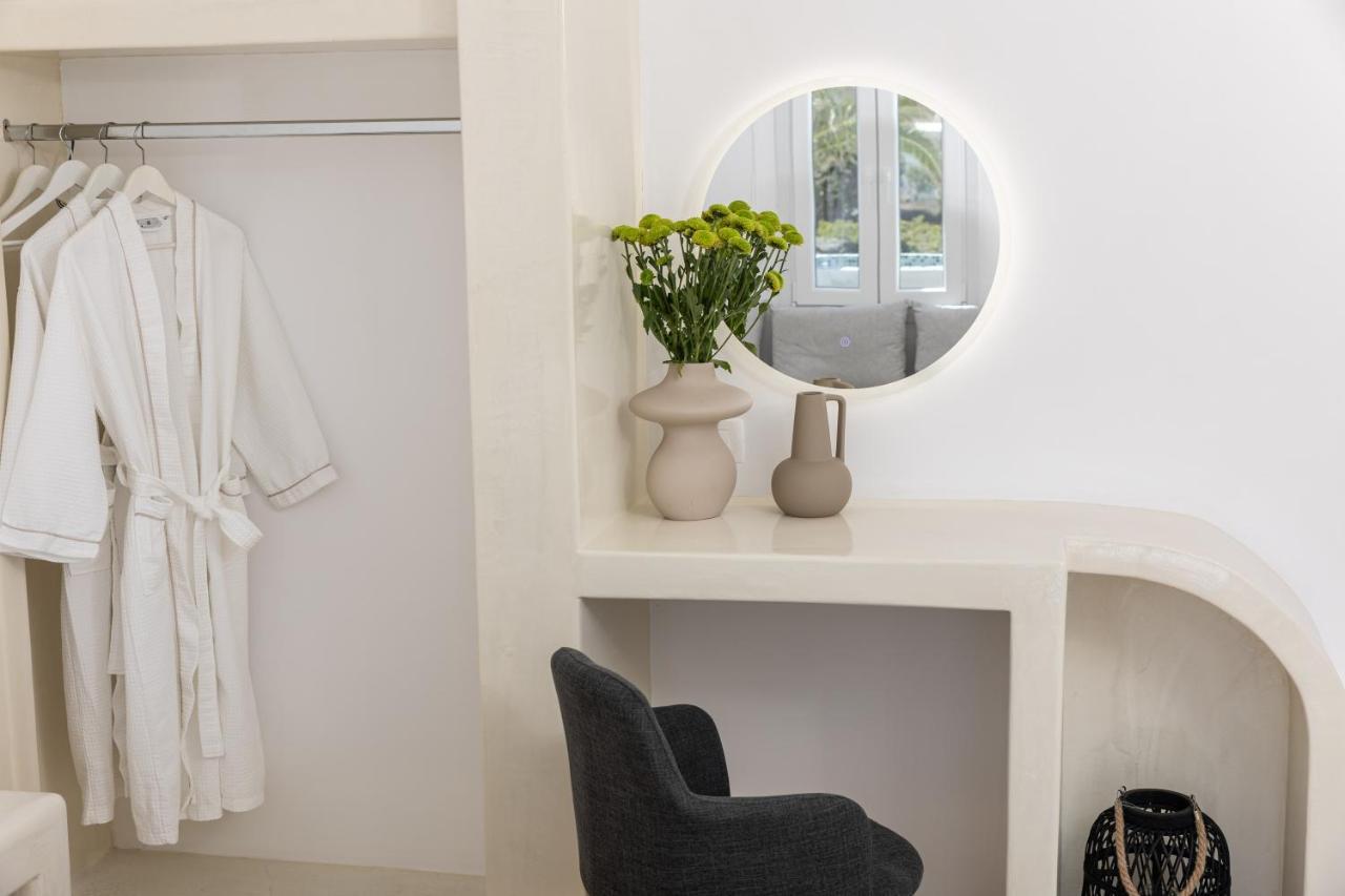 Theophrasti Suites Foinikiá Buitenkant foto