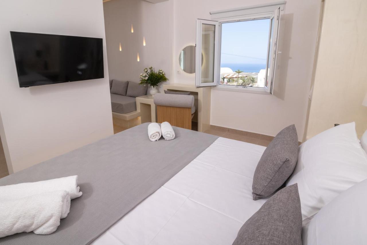 Theophrasti Suites Foinikiá Buitenkant foto
