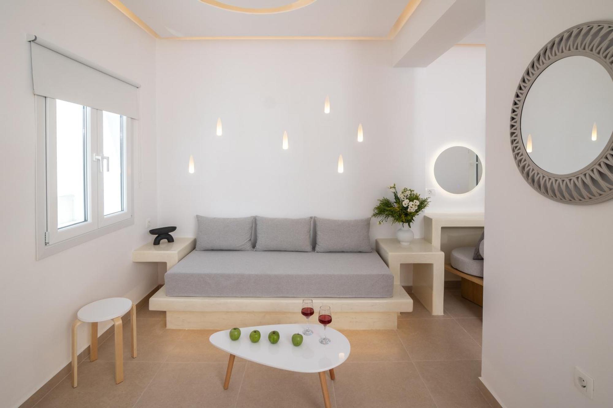 Theophrasti Suites Foinikiá Buitenkant foto